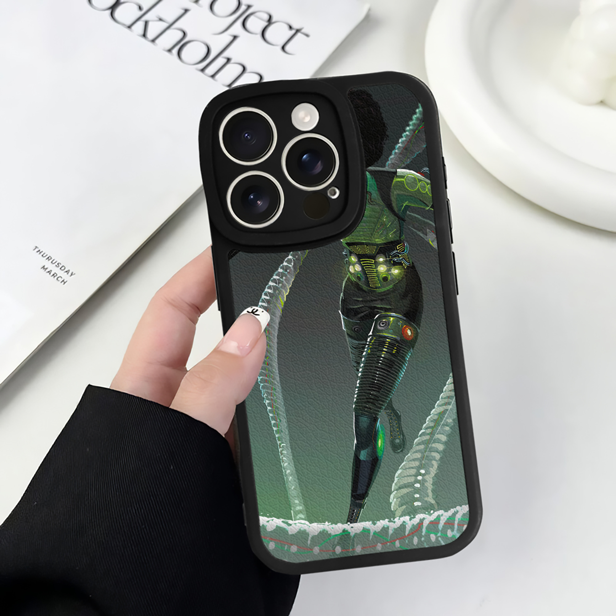 Spider Man スパイダーマン 【iPhone 16シリーズ対応】シリコンスマホケース（レザー調） 材質：シリコン